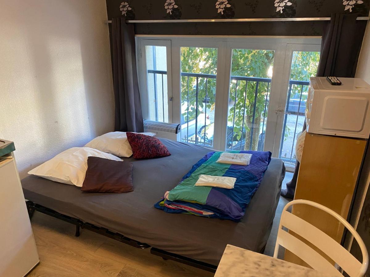 Les Studios Meubles De L'Avenue Bouloumie 维泰勒 外观 照片