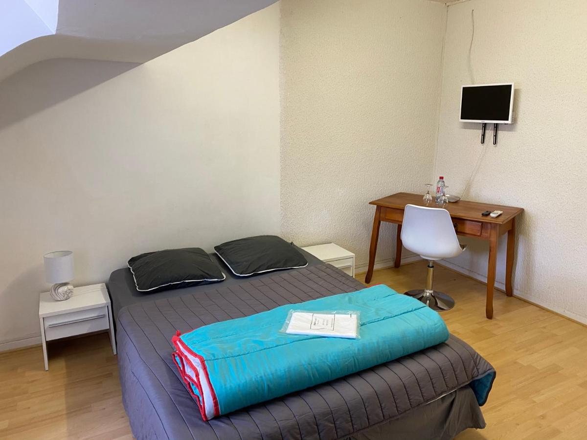 Les Studios Meubles De L'Avenue Bouloumie 维泰勒 外观 照片