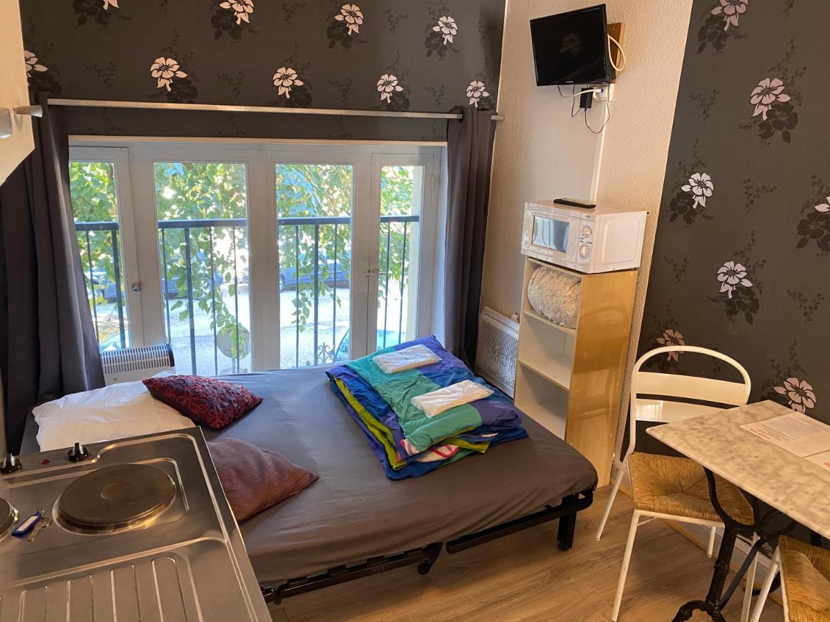 Les Studios Meubles De L'Avenue Bouloumie 维泰勒 外观 照片