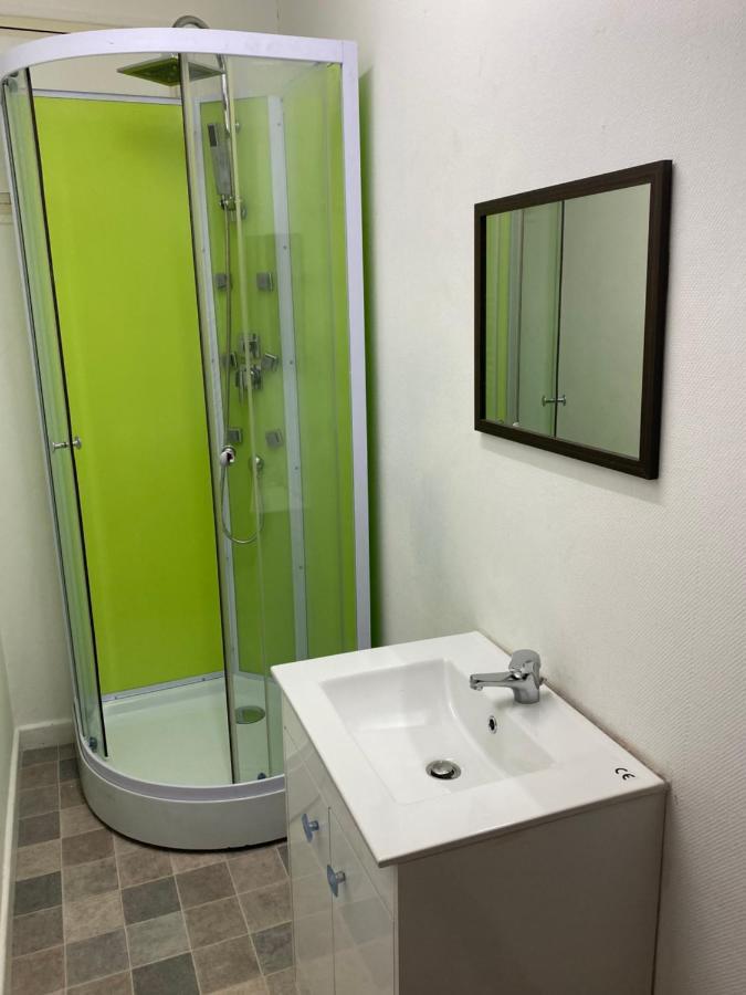 Les Studios Meubles De L'Avenue Bouloumie 维泰勒 外观 照片