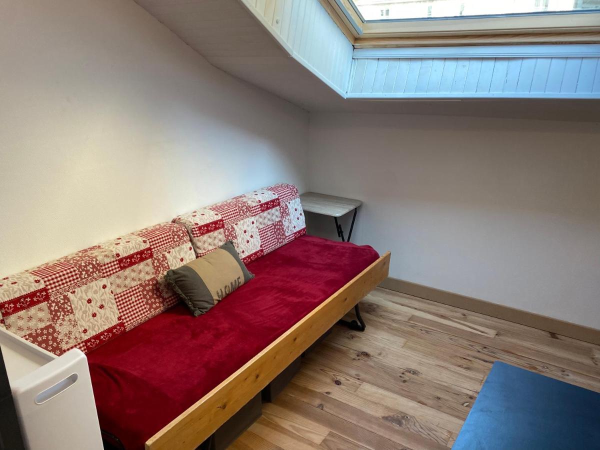 Les Studios Meubles De L'Avenue Bouloumie 维泰勒 外观 照片